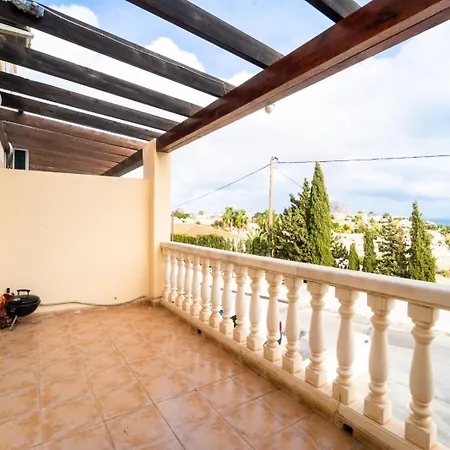 Gavina Hibiscus Villa